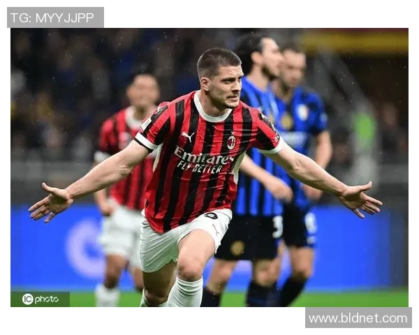 国王杯经典对决AC米兰凭帽子戏法逆转国米晋级四强