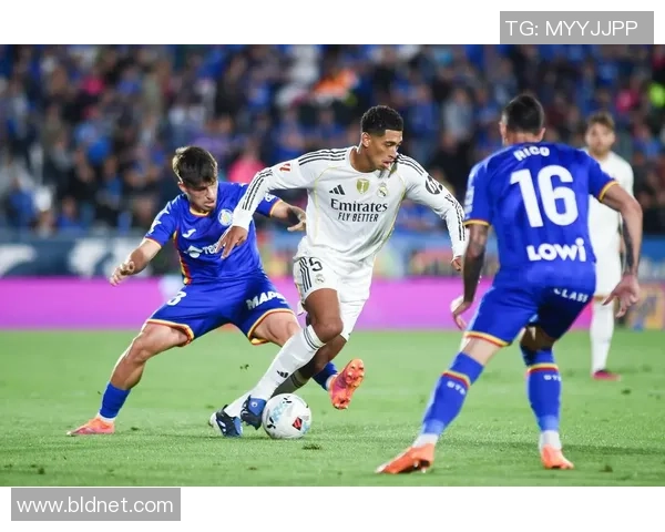 德甲激战：尤文图斯以一球小胜皇马全场沸腾瞬间回顾