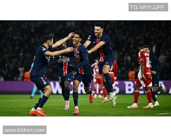 欧联杯精彩对决那不勒斯绝杀巴黎圣日耳曼引爆全场热情