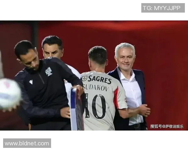 西甲精彩对决本菲卡大胜利物浦神扑引发争议判罚全场沸腾