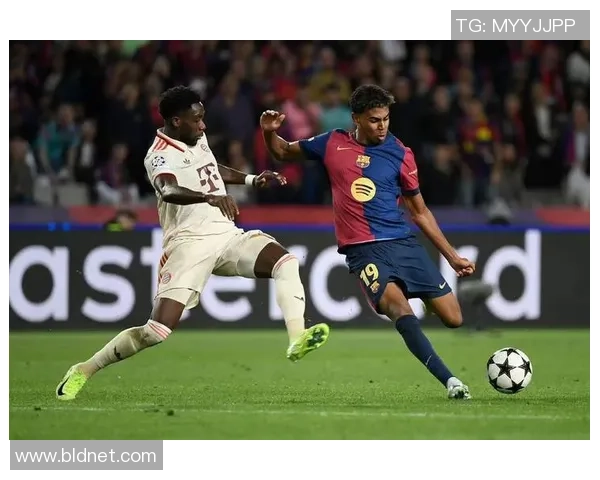 英超激战巴萨3-0力克AC米兰神奇扑救引发全场欢呼