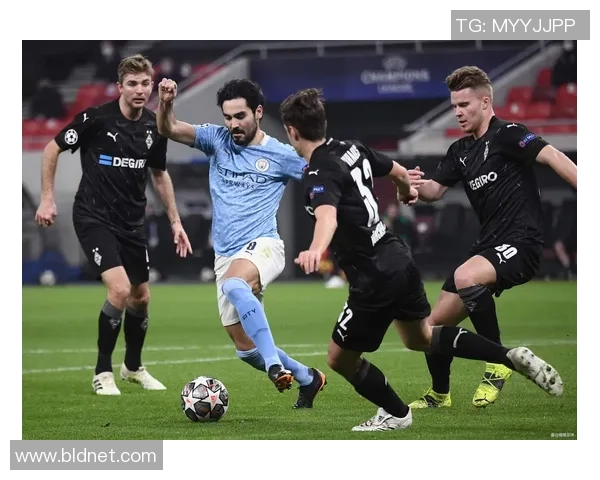 英超激战：里昂大胜曼城点球大战引爆全场精彩瞬间回顾