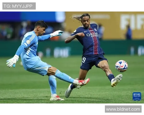 德甲精彩对决巴黎圣日耳曼逆转曼联六比二十大进球瞬间回顾