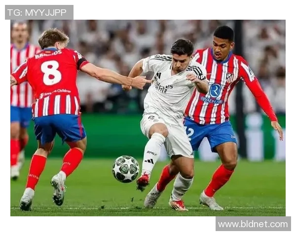 意甲激战马竞与皇马握手言和帽子戏法点燃全场激情与悬念 意甲激战马竞与皇马握手言和帽子戏法点燃全场激情与悬念