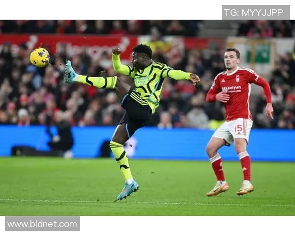 热刺与拜仁友谊赛激战成平局绝杀瞬间引发全场狂欢 热刺与拜仁友谊赛激战成平局绝杀瞬间引发全场狂欢