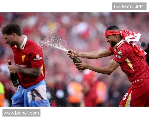 切尔西惊险逆转利物浦夺国王杯冠军补时绝杀引发转会热议