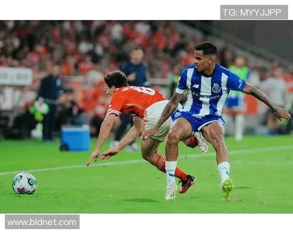 意甲赛场惊现大逆转波尔图狂胜巴萨六球引发热议 意甲赛场惊现大逆转波尔图狂胜巴萨六球引发热议