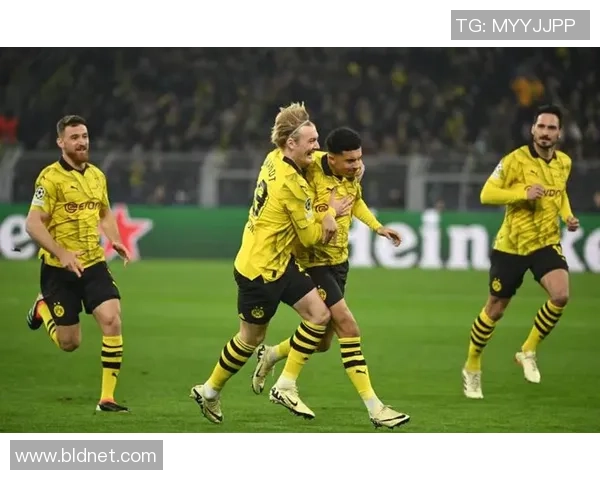 西甲精彩对决多特蒙德狂胜曼联帽子戏法点燃全场激情