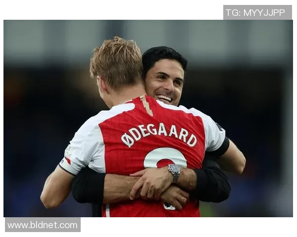 友谊赛精彩对决马竞与曼联战成平局战术解析引发热议